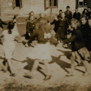 pokaż obrazek - Szkoła Podstawowa w Okopach lata 50-te