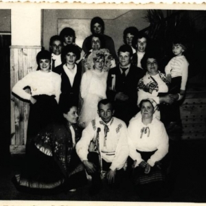 pokaż obrazek - Starościanki - zespół śpiewaczy z Turki podczas III Przeglądu dorobku kulturalnego w Szkole Podstawowej w Dorohusku - 1983 rok.