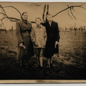 pokaż obrazek - Od lewej : Danuta Maliszewska - Oborska, Marzena Chwyć - Stocka, Zofia Banachiewicz - Kapelan.