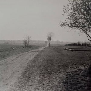 pokaż obrazek - Dorohusk Wieś - widok od zach. na Starzyznę i dawną drogę z Dorohuska do przeprawy przez Bug na Berezce.