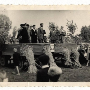 pokaż obrazek - Dożynki w Okopach lata 60 - te.