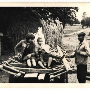 pokaż obrazek - Dorohusk - Hipolit Dziedzicki z dziećmi.