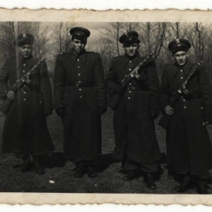 pokaż obrazek - Żołnierze Wojsk Ochrony Pogranicza z Dorohuska 1954 rok.