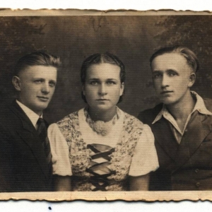 pokaż obrazek - Rok 1940 - zdjęcie zrobione w Rogatce.