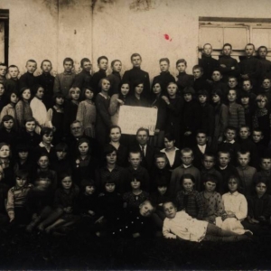 pokaż obrazek - Od lewej Romuald Kościuk - rok 1939.