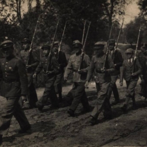 pokaż obrazek - Rok 1939 - Romuald Kościuk w wojsku.