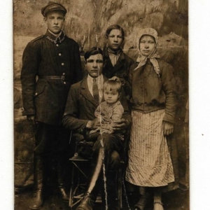 pokaż obrazek - Rodzina Iwków -1928 rok