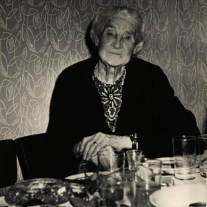 pokaż obrazek - Maria Roguska z domu Szepelska. Okres powojenny.