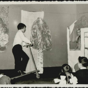 pokaż obrazek - Teatrzyk szkolny Orzeszek- sztuka Marii Konopnickiej  Hulajnoga Grzesia Raroga rok 1973