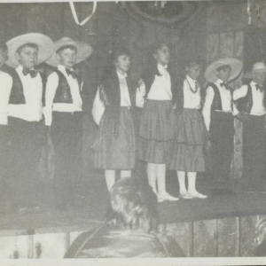 pokaż obrazek - Choinka w Szkole Podstawowej w Okopach