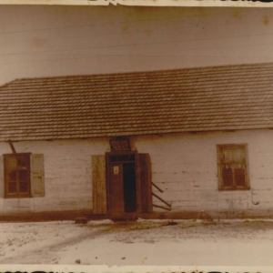pokaż obrazek -  Wygląd budynku szkolnego w roku 1955-1956