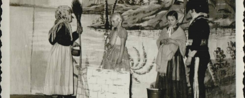  Fotografie pochodzą z kroniki Szkoły Podstawowej w Okopach od 1 września 1967roku.